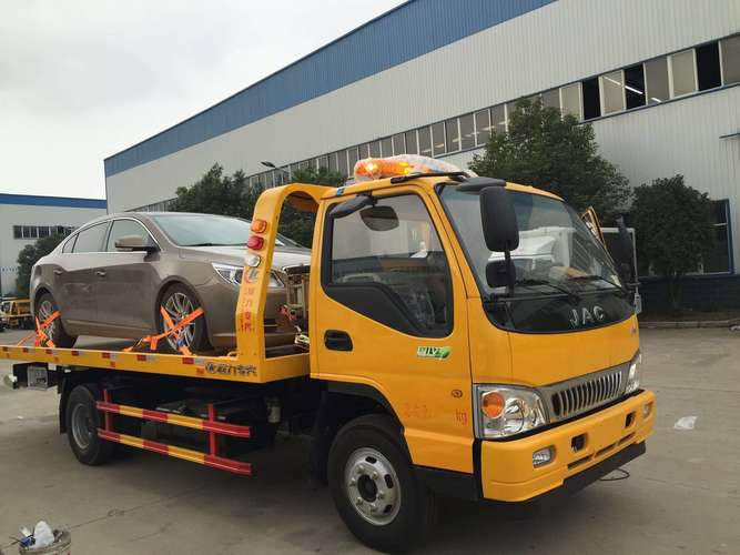 汽車無法啟動(dòng)？緊急應(yīng)對措施與拖車選擇