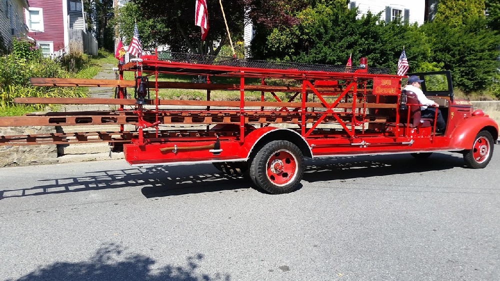 汽車救援技巧：絕境中的生存指南——掌握關鍵時刻的應變策略